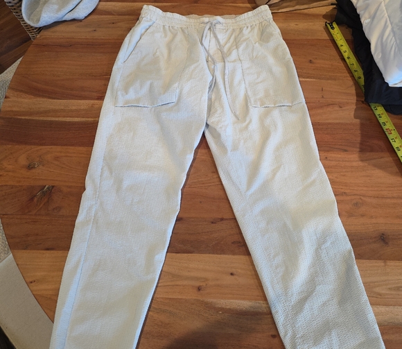 lululemon athletica Men's Cream Joggers BOWLINE PANT IN SEERSUCKER